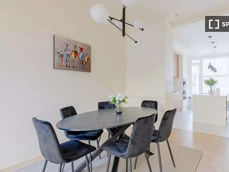 Immagine 9 di Appartamento in affitto  in Batoum Gardens a Hammersmith