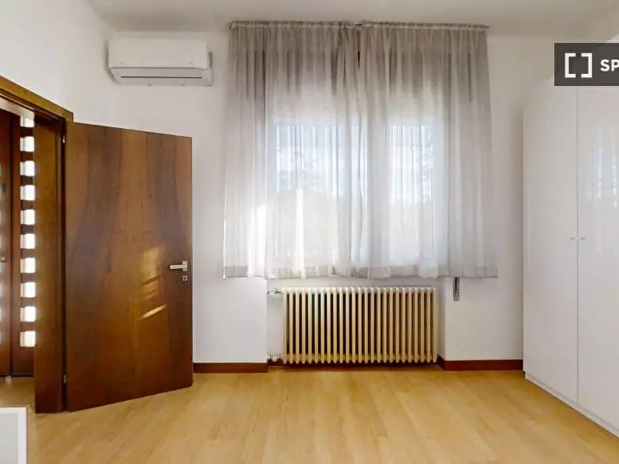 Immagine 5 di Camera condivisa in affitto  in VIA CERNAIA a Padova