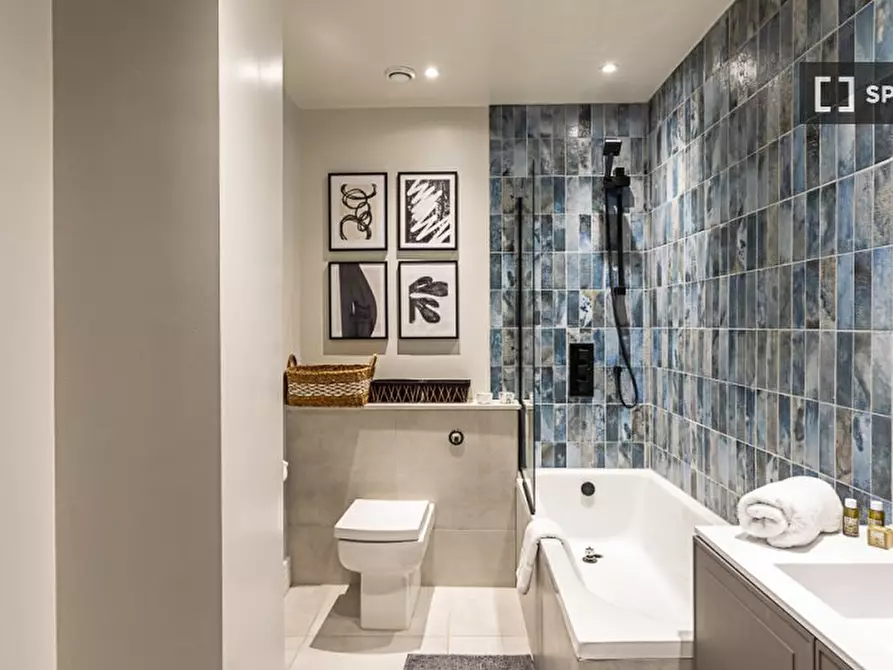 Immagine 14 di Appartamento in affitto  in Red Lion Square a Camden Town