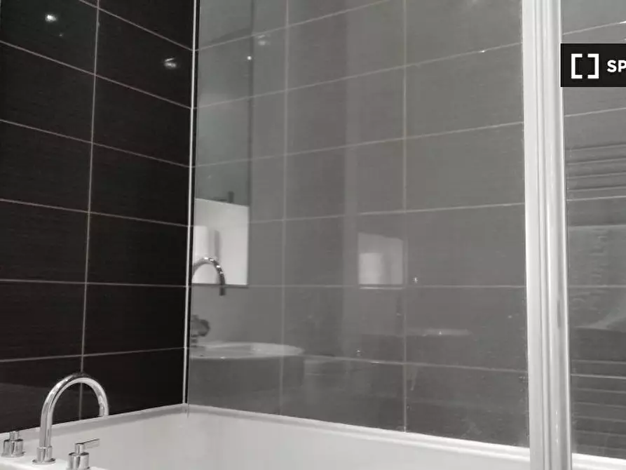 Immagine 8 di Appartamento in affitto  in Lamb's Passage a Islington