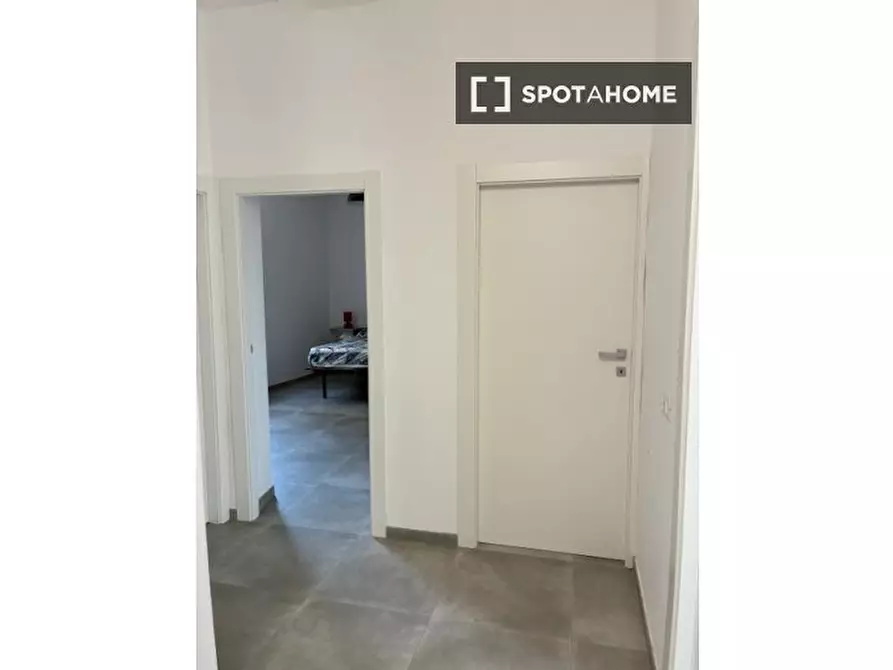 Immagine 7 di Camera condivisa in affitto  in Via Calimno a Roma