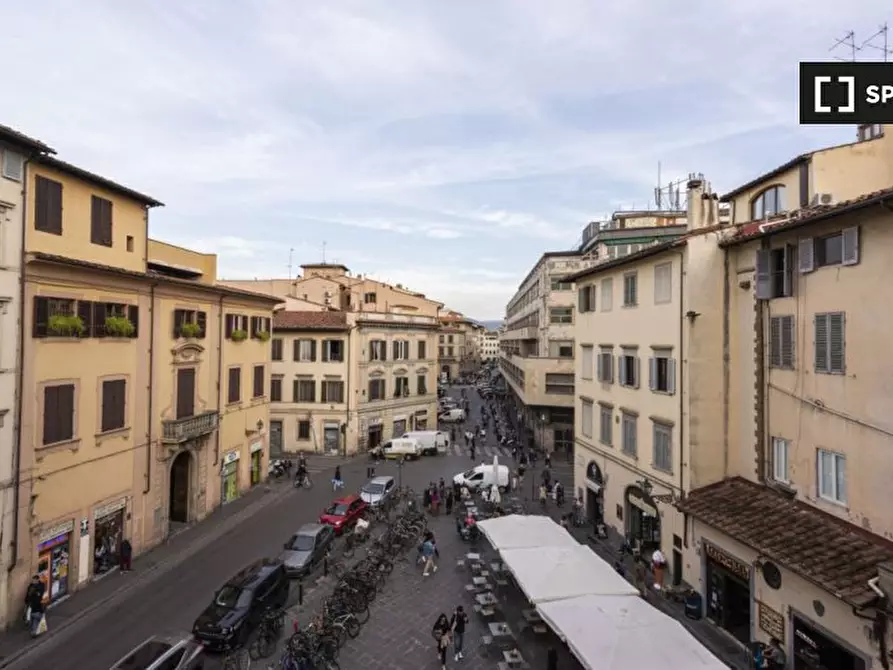 Immagine 17 di Appartamento in affitto  in Via dell' Oriuolo a Firenze