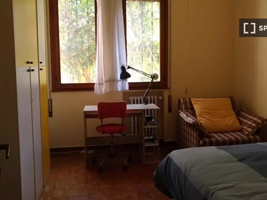 Immagine 18 di Camera condivisa in affitto  in Via Montello a Padova