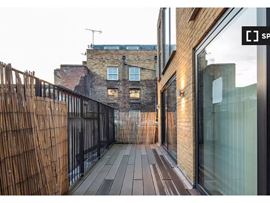 Immagine 17 di Appartamento in affitto  in Apartment 3, 23-27 Hatton Wall, Holborn a Camden Town