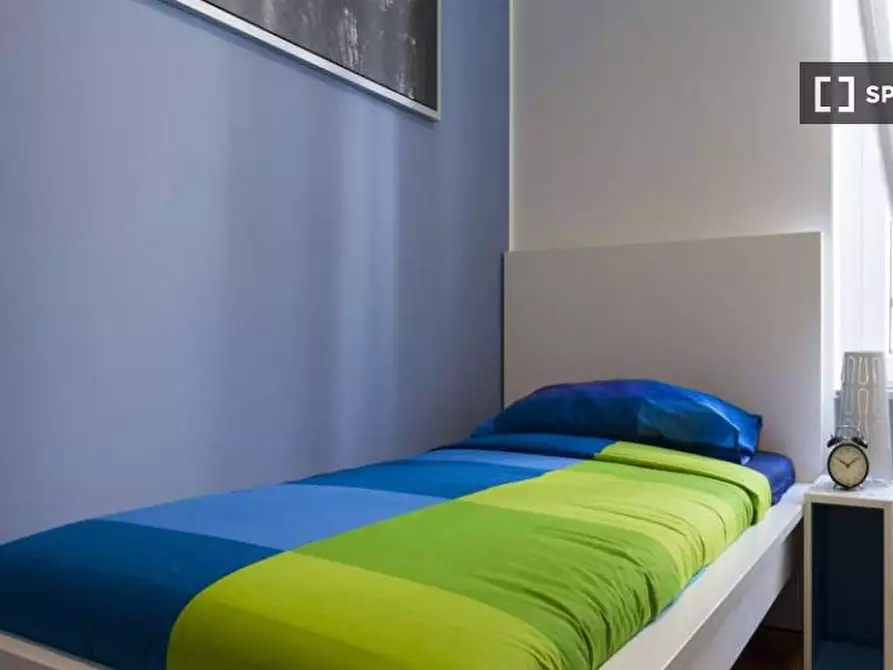 Immagine 4 di Camera condivisa in affitto  in Via Vincenzo Monti a Milano