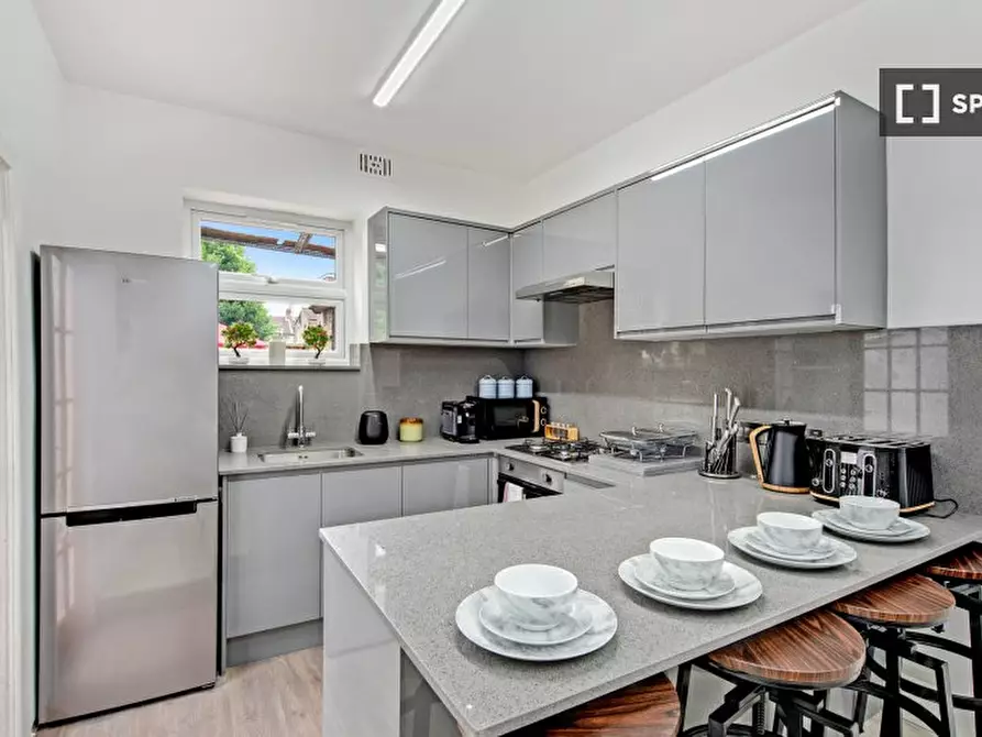 Immagine 8 di Appartamento in affitto  in Mitchley Rd a Tottenham