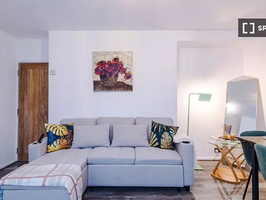 Immagine 6 di Appartamento in affitto  in Peel Hall Rd a Manchester