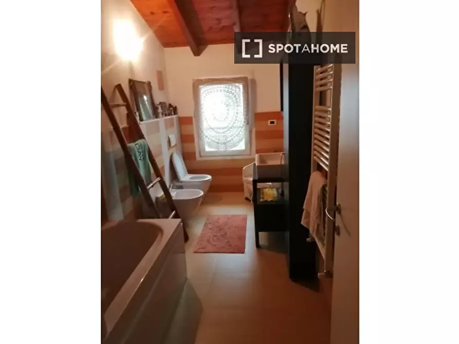Immagine 4 di Camera condivisa in affitto  in Vicolo Rebuffini a Martinengo