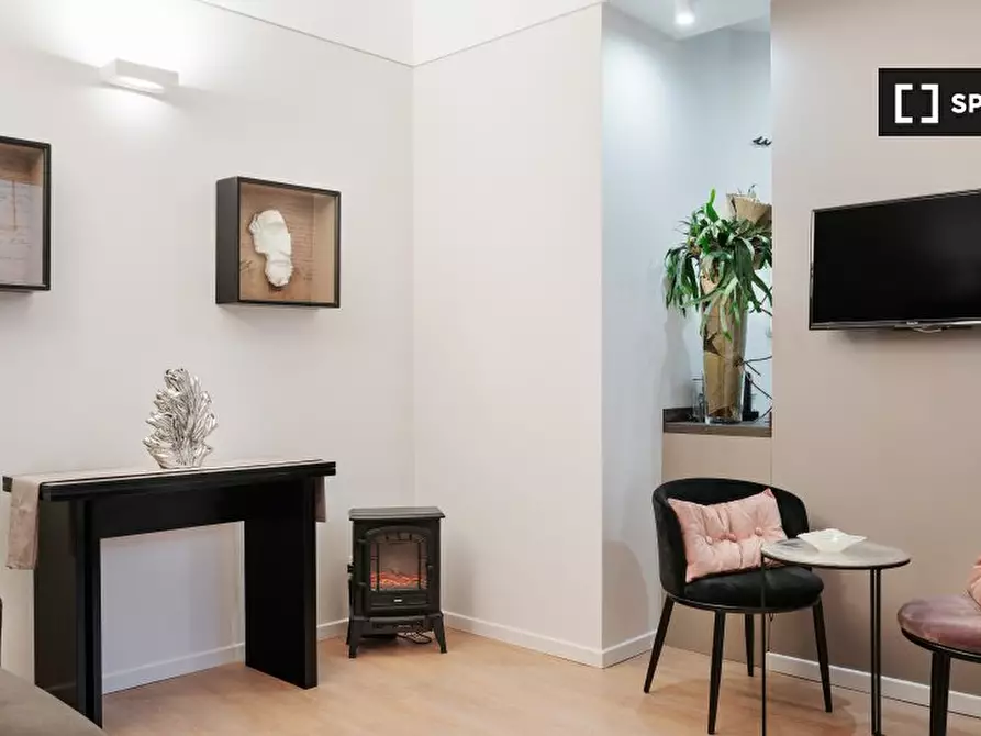 Immagine 13 di Appartamento in affitto  in Via delle Terme di Tito a Roma