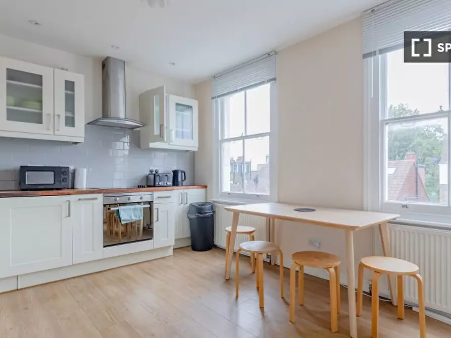 Immagine 2 di Appartamento in affitto  in C Clonbrock Rd a Hackney