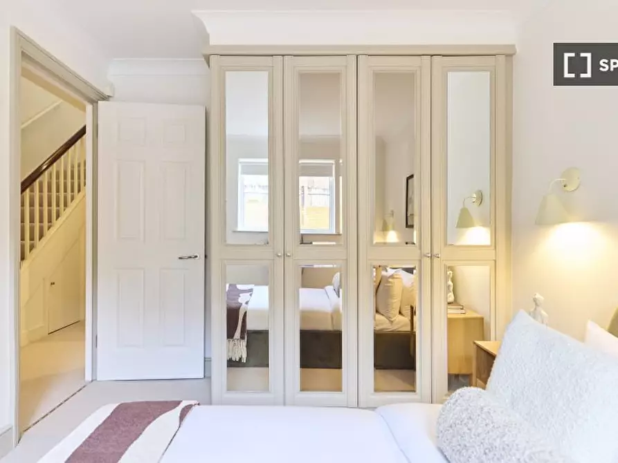 Immagine 4 di Appartamento in affitto  in Graces Mews a Paddington