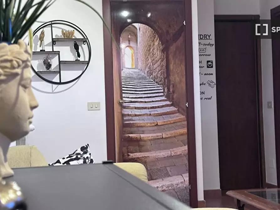 Immagine 2 di Appartamento in affitto  in Via Roberto Rossellini a Roma
