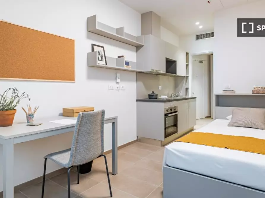 Immagine 8 di Ufficio in affitto  in Viale della Toscana a Firenze