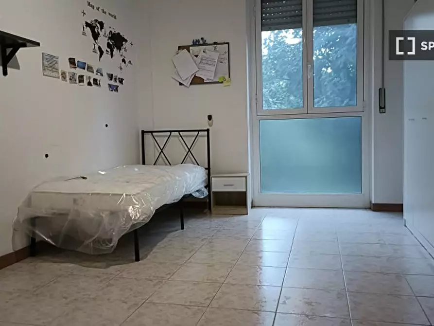 Immagine 2 di Camera condivisa in affitto  in Via San Vigilio a Milano
