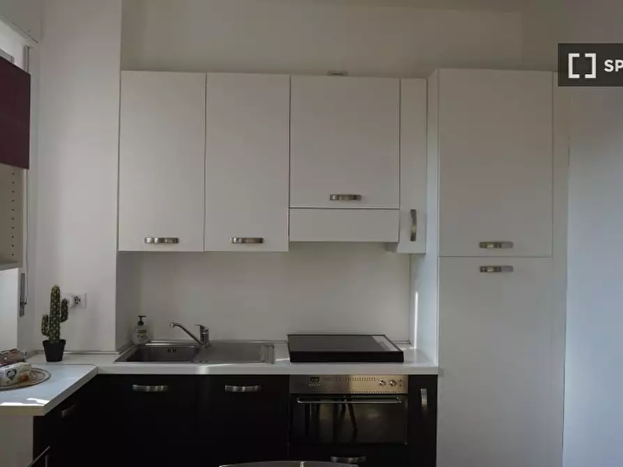 Immagine 8 di Appartamento in affitto  in Via Tavazzano a Milano