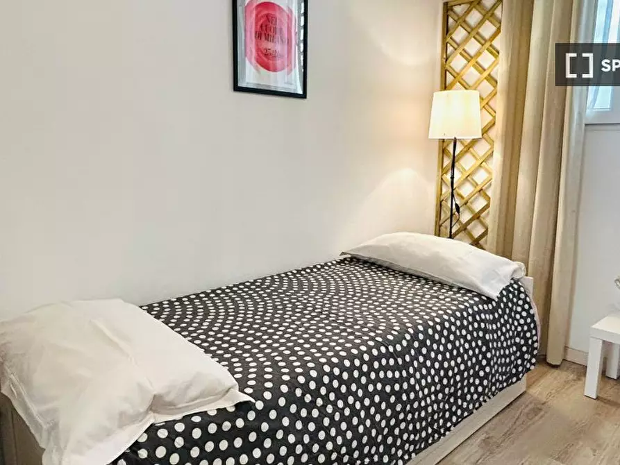 Immagine 8 di Camera condivisa in affitto  in Via Salasco a Milano