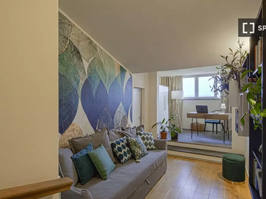 Immagine 4 di Appartamento in affitto  in Via Lorenzo Il Magnifico a Firenze