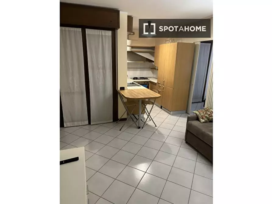 Immagine 3 di Appartamento in affitto  in Via Emilia Ponente a Bologna