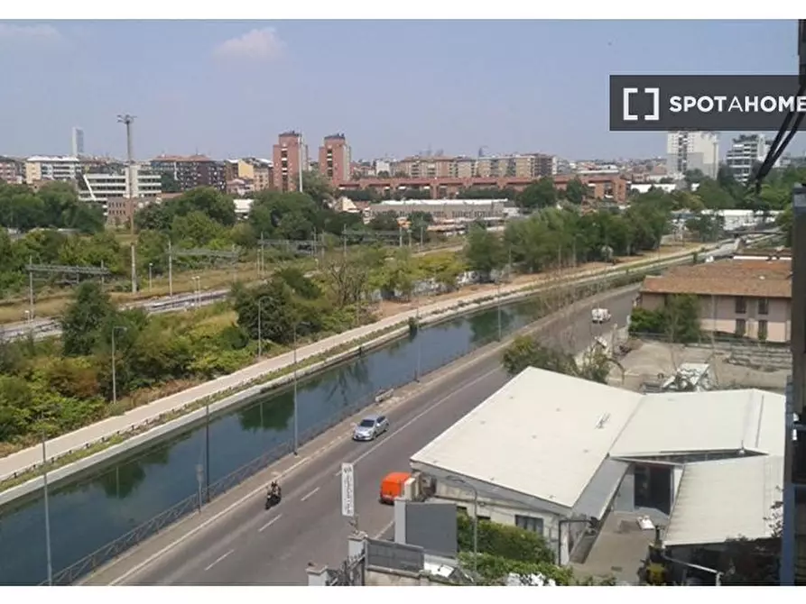 Immagine 9 di Camera condivisa in affitto  in Via Lodovico Il Moro a Milano