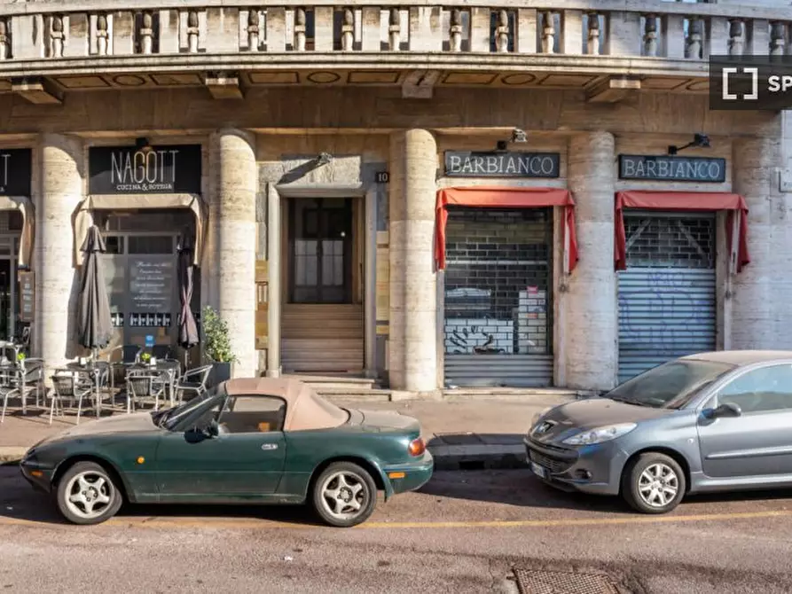 Immagine 19 di Camera condivisa in affitto  in Via Podgora a Milano