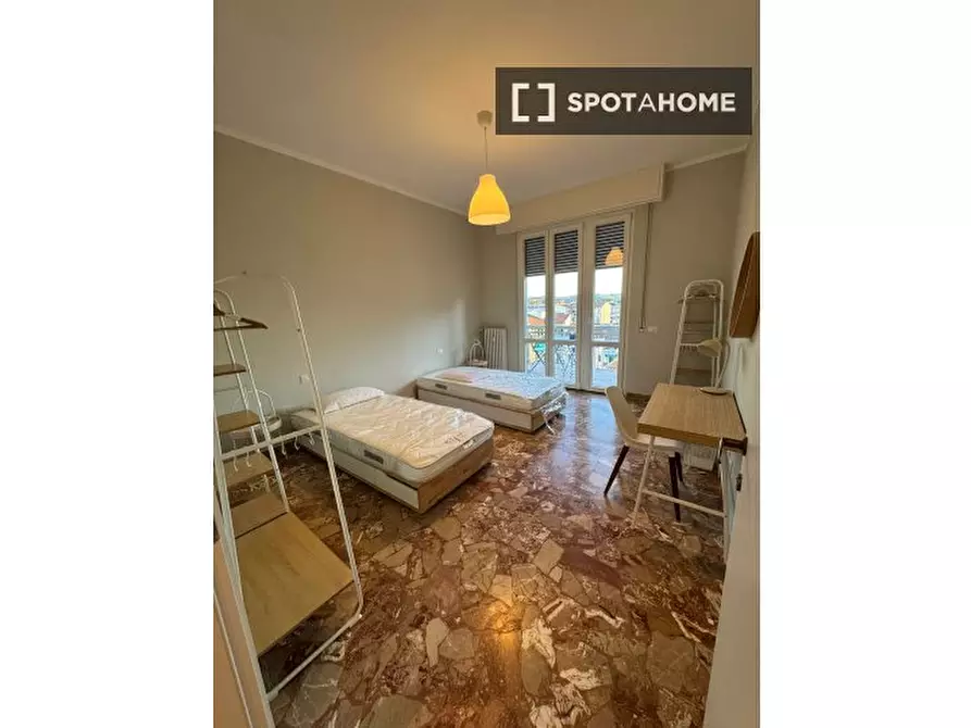 Immagine 1 di Camera condivisa in affitto  in Via Giannotto Bastianelli a Firenze