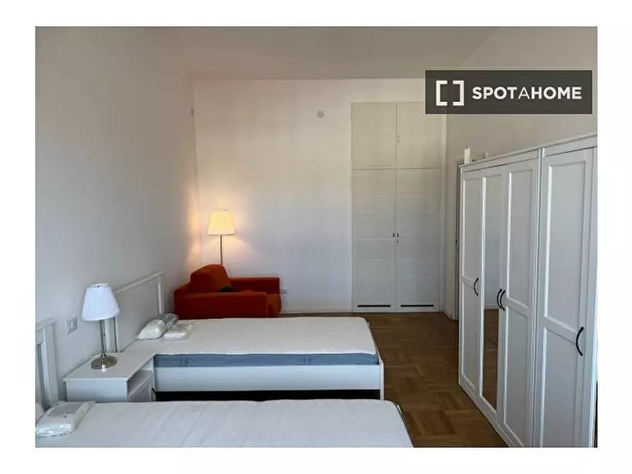 Immagine 2 di Camera condivisa in affitto  in Piazza Irnerio a Milano