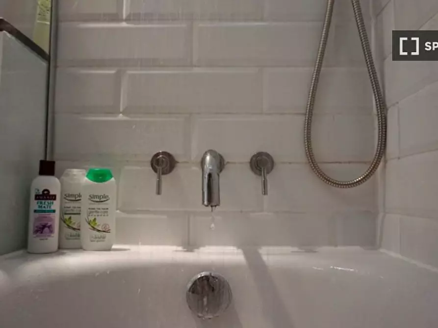 Immagine 6 di Appartamento in affitto  in flat a Kensington