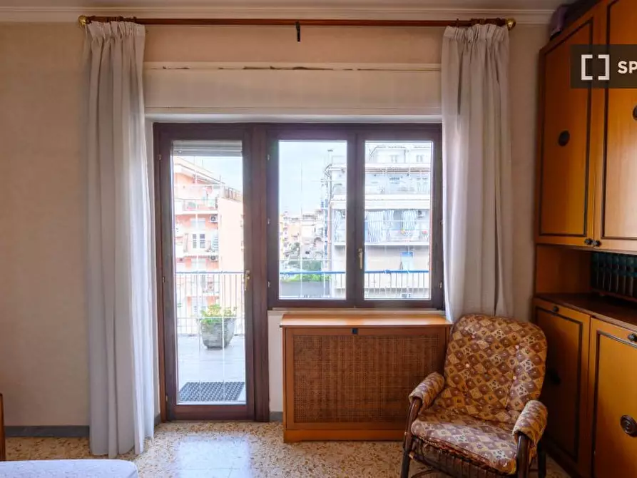 Immagine 6 di Camera condivisa in affitto  in Via delle Robinie a Roma