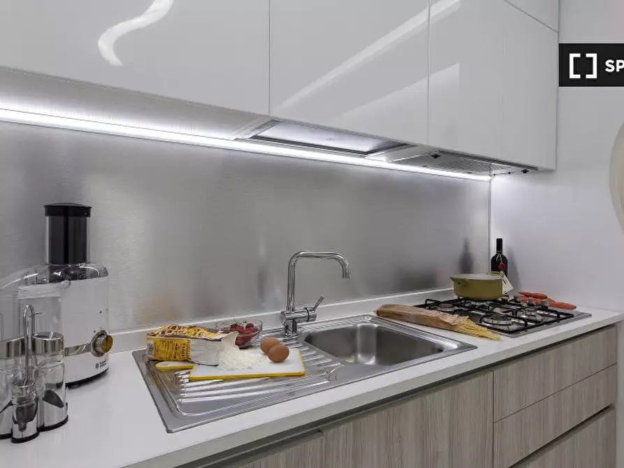 Immagine 13 di Appartamento in affitto  in Via Cesare Battisti, 00187 Roma RM, Italy a Roma