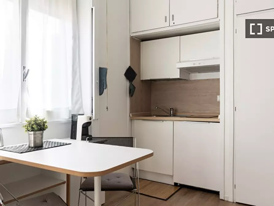 Immagine 12 di Appartamento in affitto  in Corso Garibaldi a Roma