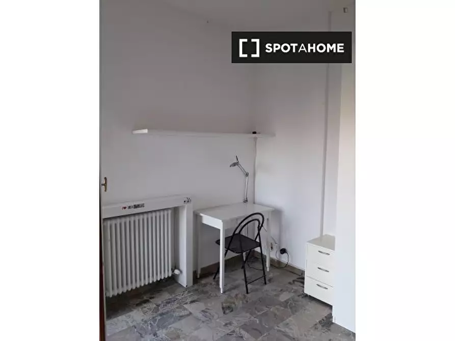 Immagine 3 di Camera condivisa in affitto  in Via Leonetto Cipriani a Bologna