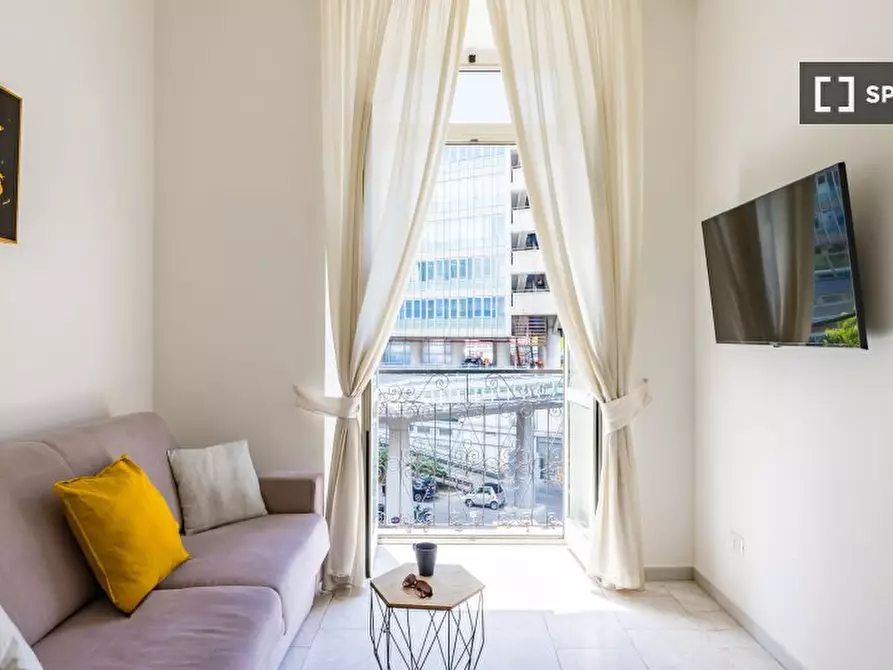 Immagine 17 di Appartamento in affitto  in Corso Meridionale a Napoli