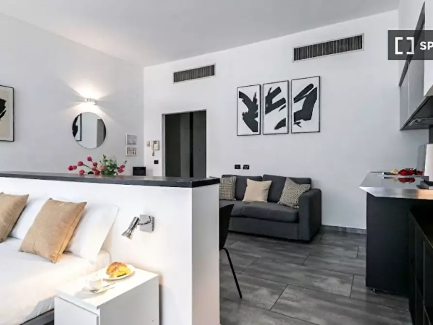 Immagine 8 di Appartamento in affitto  in Via Della Moscova a Milano