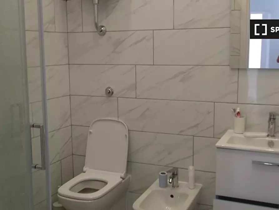 Immagine 18 di Camera condivisa in affitto  in Via Domenico Quaranta a Napoli