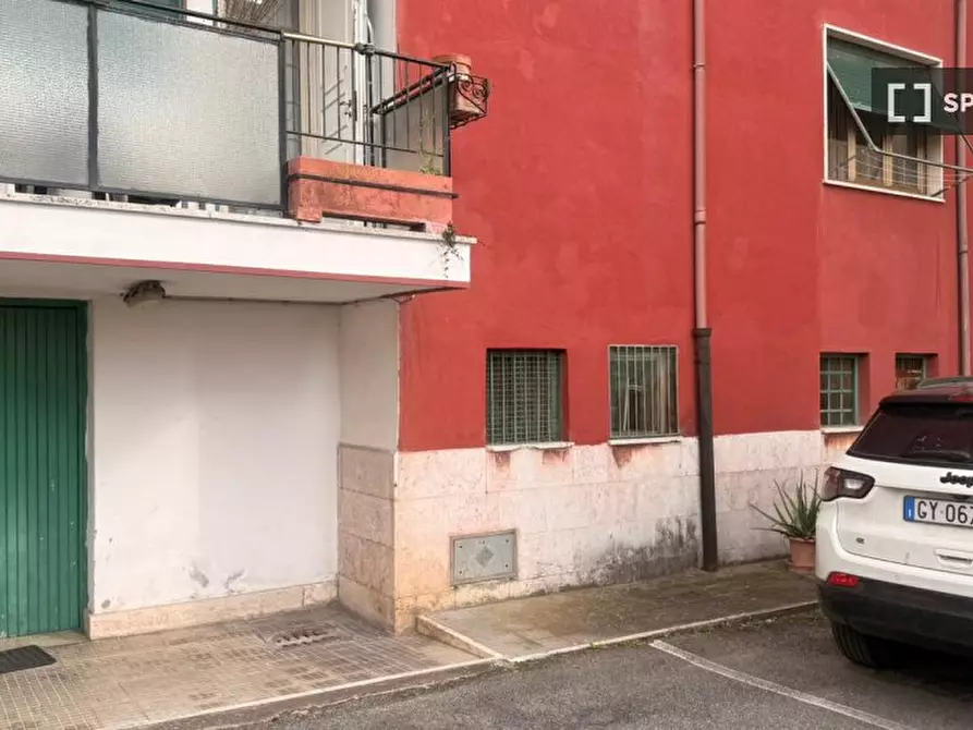 Immagine 10 di Appartamento in affitto  in Via Guido Biagi a Roma