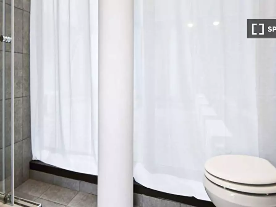 Immagine 17 di Camera condivisa in affitto  in Via Carlo Imbonati a Milano