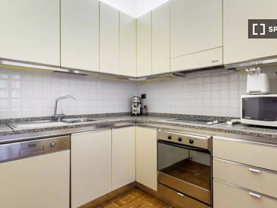 Immagine 12 di Appartamento in affitto  in Via Montebello a Firenze