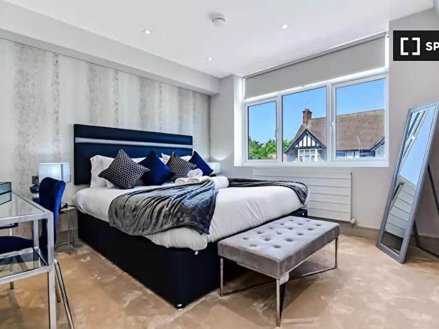 Immagine 7 di Appartamento in affitto  in Flat Goldman House - 122 Wembley Park drive HA9 8HP a Brent