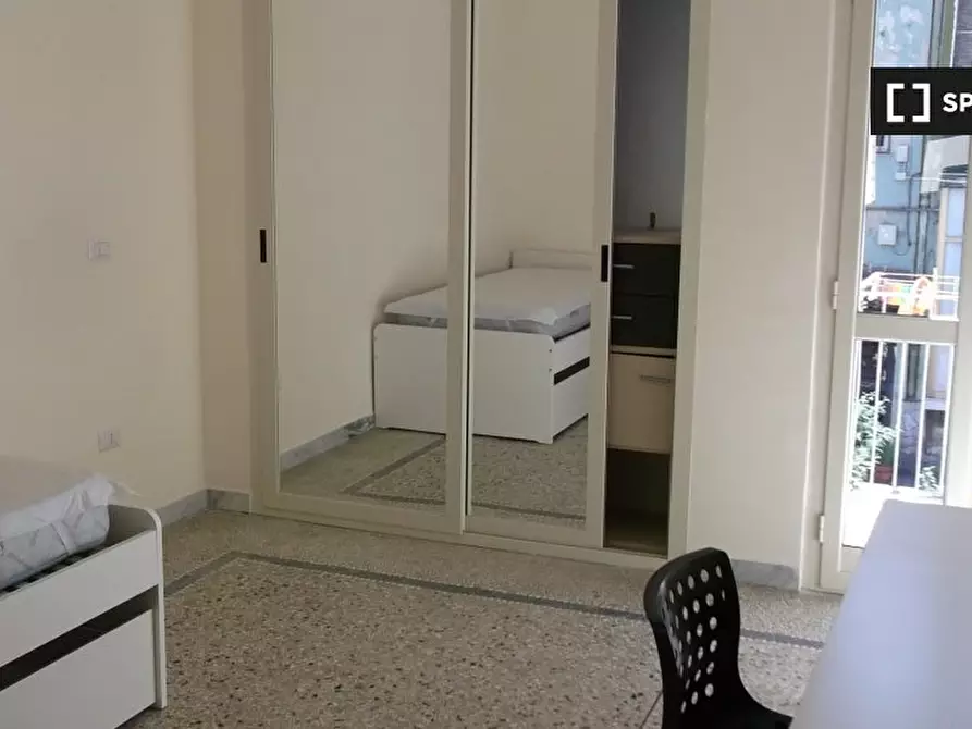 Immagine 12 di Camera condivisa in affitto  in Via Domenico Quaranta a Napoli