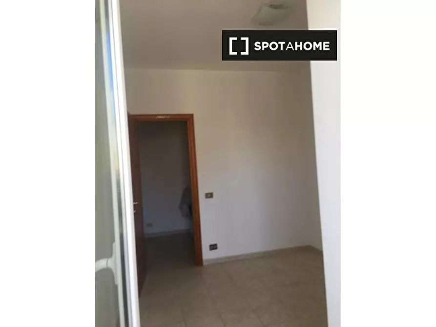 Immagine 5 di Camera condivisa in affitto  in Via Pier Andrea Fontebasso a Roma