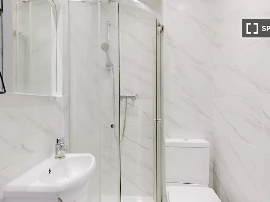 Immagine 9 di Appartamento in affitto  in a Roman Rd a Poplar