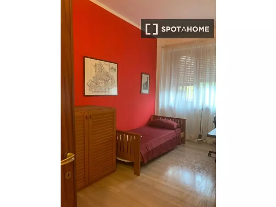 Immagine 2 di Camera condivisa in affitto  in Via Ercolano a Milano