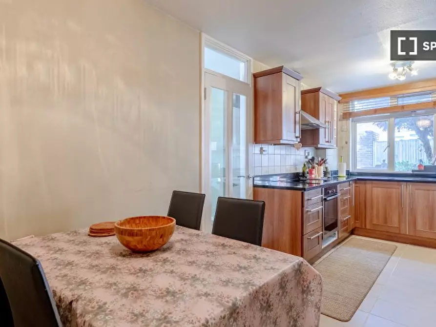 Immagine 17 di Appartamento in affitto  in Arabella Dr a Wandsworth