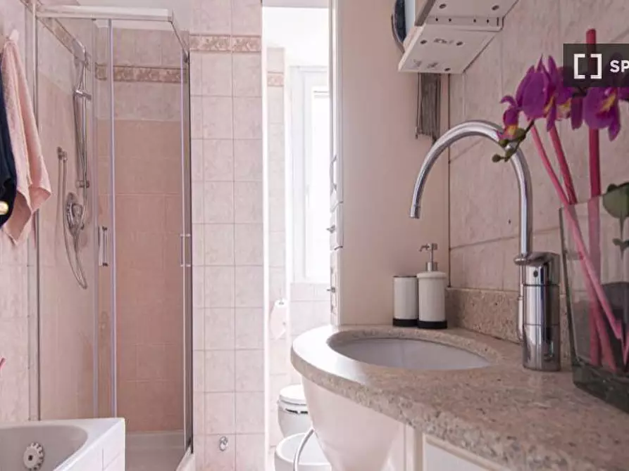 Immagine 16 di Camera condivisa in affitto  in Via Risorgimento Milan a Sesto San Giovanni