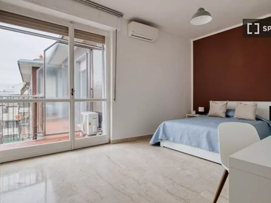 Immagine 16 di Camera condivisa in affitto  in Via Maniago a Milano