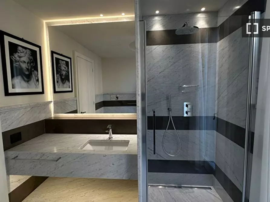 Immagine 9 di Ufficio in affitto  in Via dei Brunelleschi a Firenze