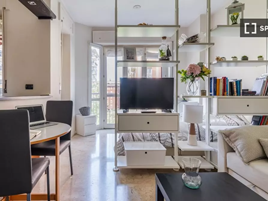 Immagine 3 di Appartamento in affitto  in Via Alfonso Capecelatro a Milano