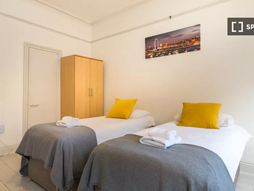 Immagine 15 di Camera condivisa in affitto  in nd Floor Apartment a Kensington