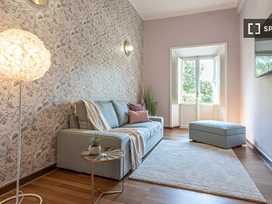 Immagine 6 di Appartamento in affitto  in Via di S. Francesco di Sales a Roma