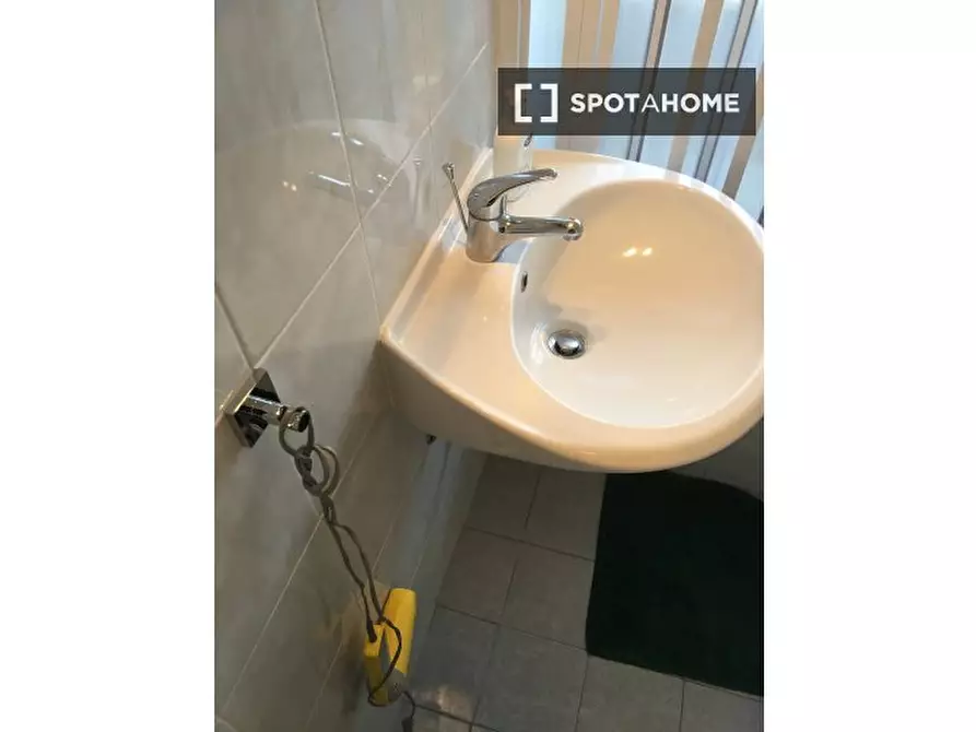 Immagine 17 di Ufficio in affitto  in Via Romolo Bitti a Milano